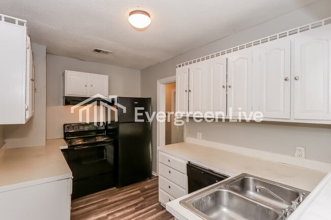 Foto del edificio - 6423 Patmore Rd