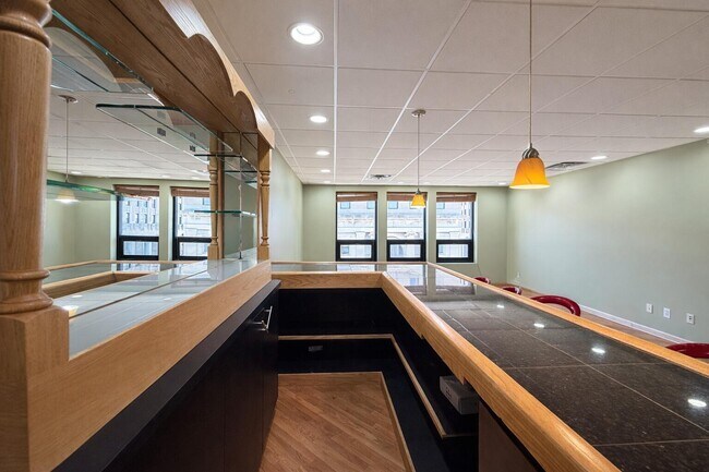 Building Photo - 35 N Saginaw St