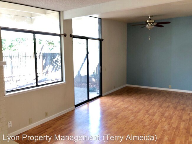 Foto del edificio - 2 br, 1.5 bath House - 103 Luz Place