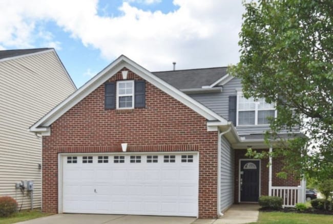 Building Photo - 305 Cline Falls Dr