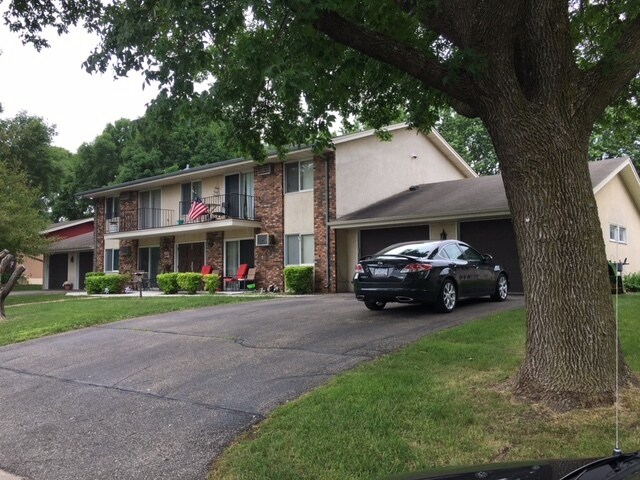 Foto principal - 508 Dakota St S