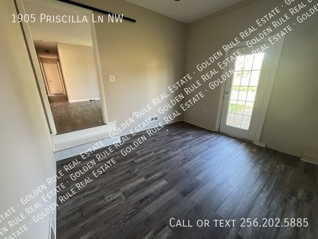 Building Photo - 1905 Priscilla Ln NW