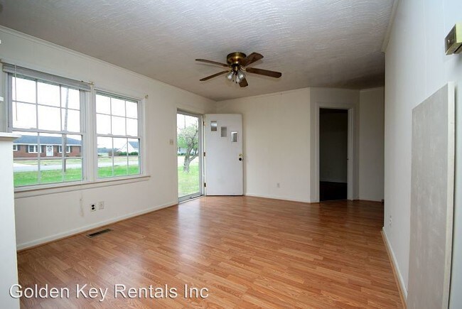 Building Photo - 3 br, 1 bath House - 212 Big Daddys Rd.