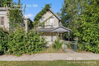 Building Photo - 117 Straight Ave NW