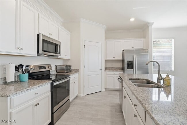 Building Photo - 12020 Arbor Trace Dr