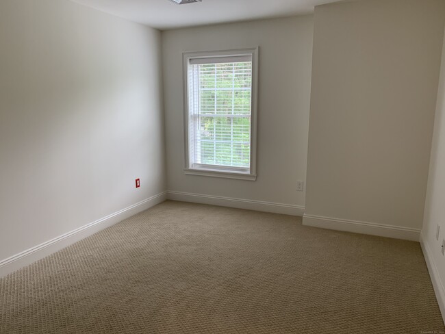 Foto del edificio - 62 Prospect Ridge