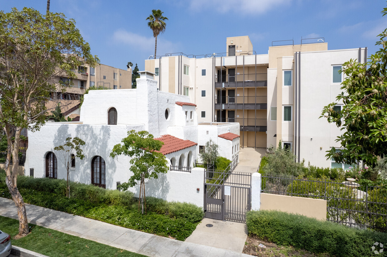 Primary - Coronel Apartments