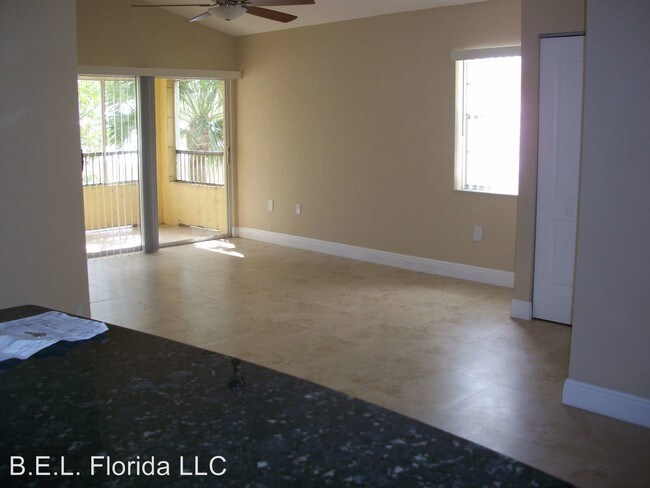 Building Photo - 2800 N Oakland Forest Dr