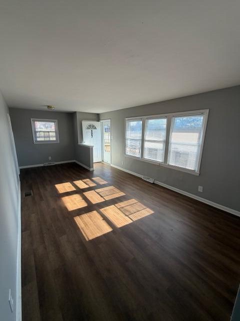 Foto del edificio - 127 Chantilly St