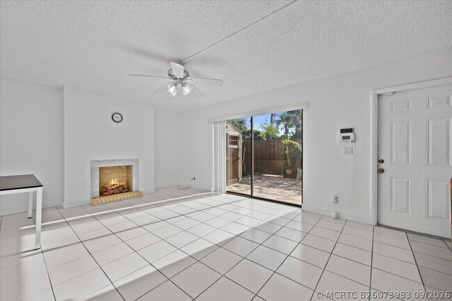 Building Photo - 1560 Forest Lakes Cir