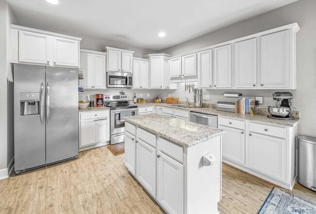 Foto del edificio - 2544 Caldwell Cir