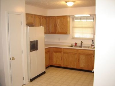 Kitchen - 3101 Marble Hill Rd