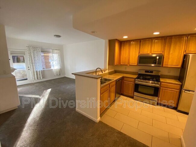Foto del edificio - 1465 E Peckham Ln