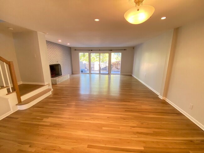 Main Room - 35 Gordon Way