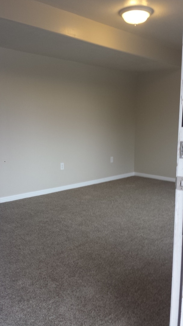 Building Photo - 256 W 350 N