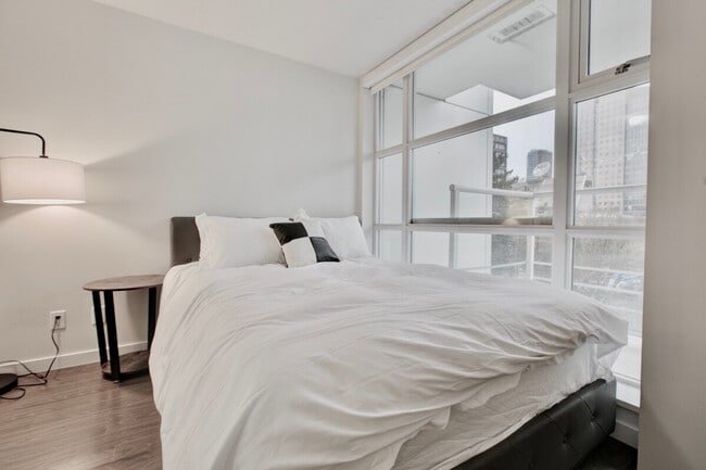 Photo du bâtiment - 161 W Georgia St