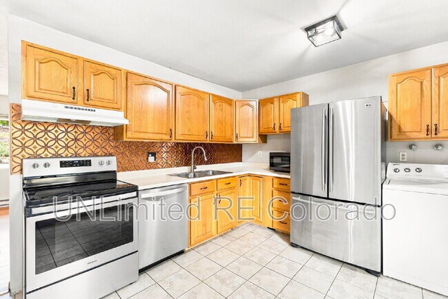 Foto del edificio - 1172 Glen St