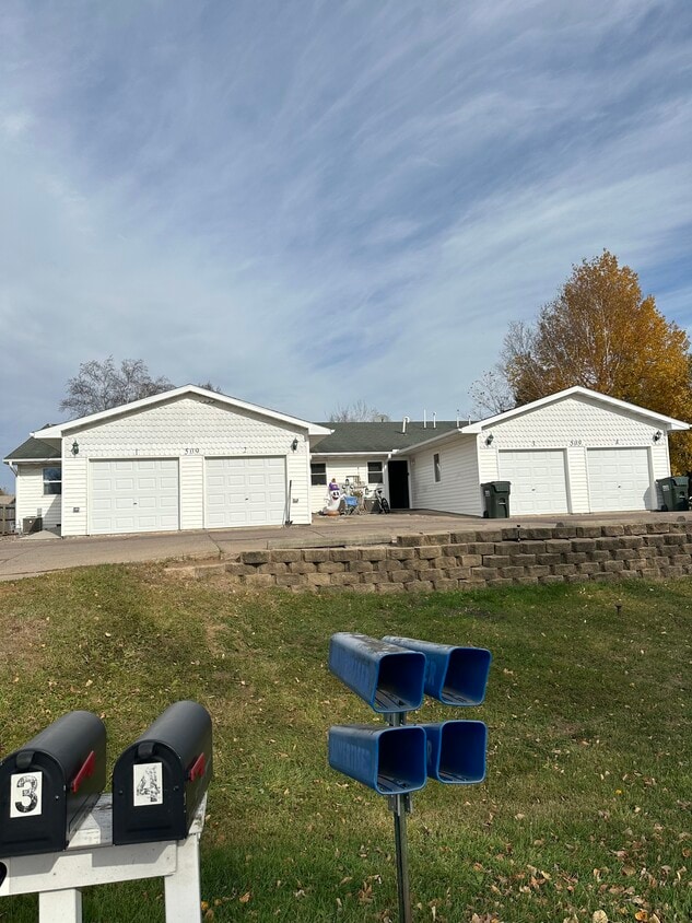 Foto principal - 509 1st St SW
