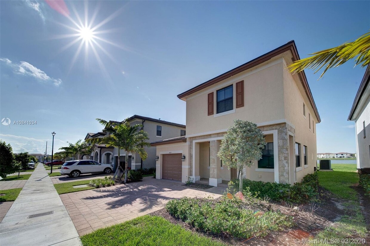 3419 W 100th Terrace, Hialeah, FL 33018 House Rental in Hialeah, FL