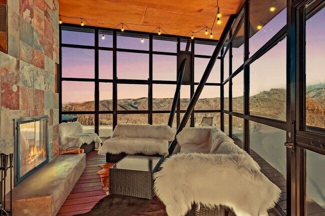Foto del edificio - 2700 Juniper Hill Rd