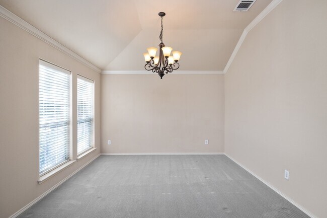 Building Photo - 6237 Chalk Hollow Dr
