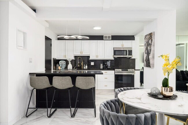 Foto del edificio - 215 Piedmont Ave NE