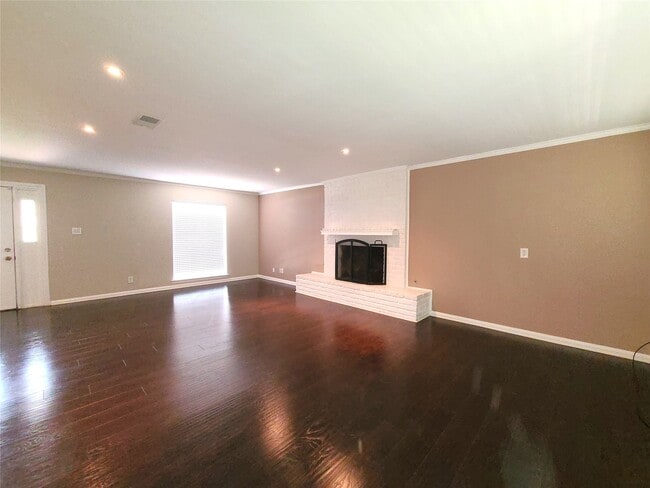 Building Photo - 6511 Pebble Beach Dr