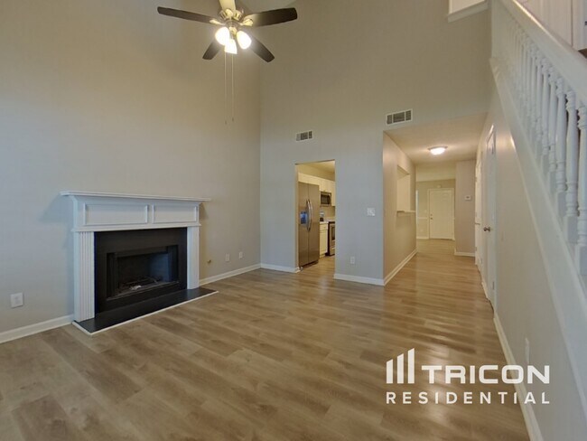 Foto del edificio - 2872 Knoll View Pl