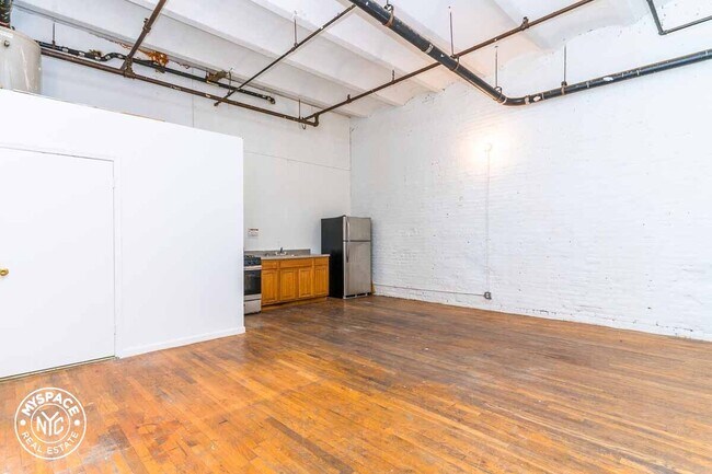 Foto del edificio - 28 Locust St