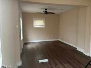 Foto del edificio - 2656 E 115th St