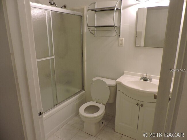 Building Photo - 2100 NW 55th Terrace