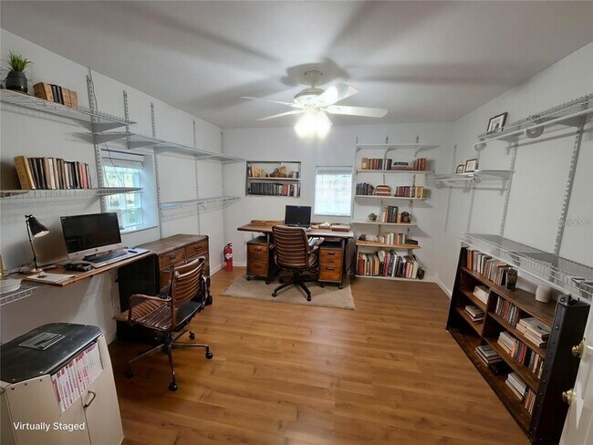 Foto del edificio - 1785 Grove Ct