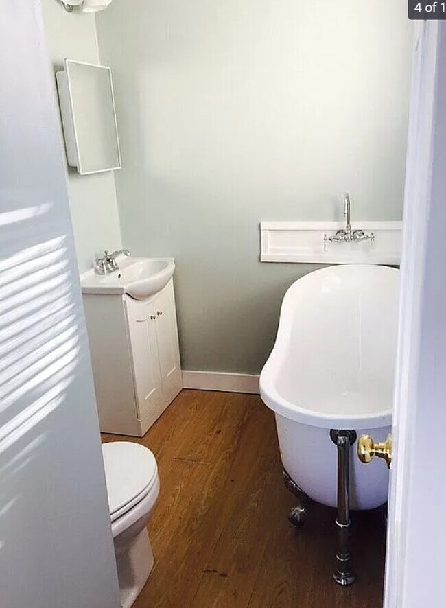 Foto del edificio - 23 Uxbridge St