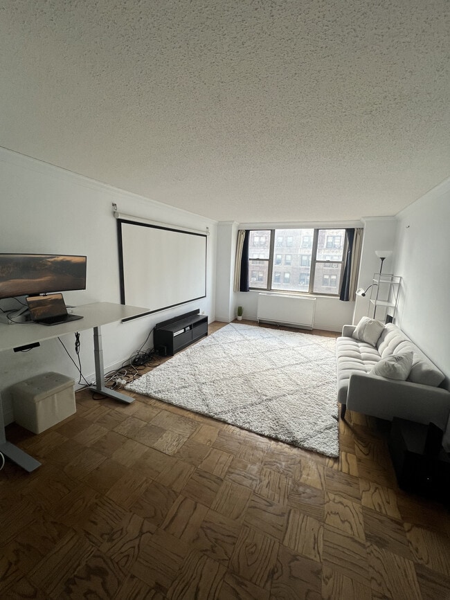 Foto del edificio - 301 E 79th St