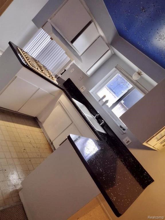 Building Photo - 29229 Van Laan Dr