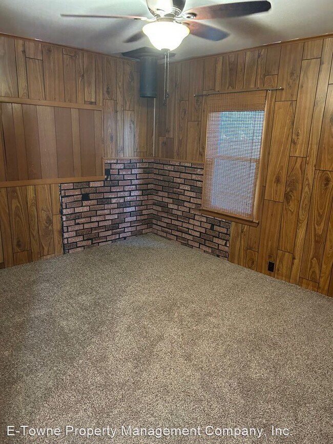 Building Photo - 2 br, 1 bath House - 745 N Central