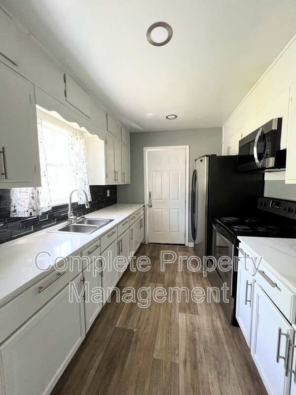 Foto del edificio - 4536 40th Pl N