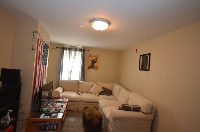 Foto del edificio - 266 Gold St