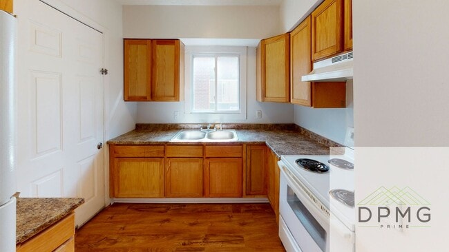 Foto del edificio - 317 E Hillsdale St