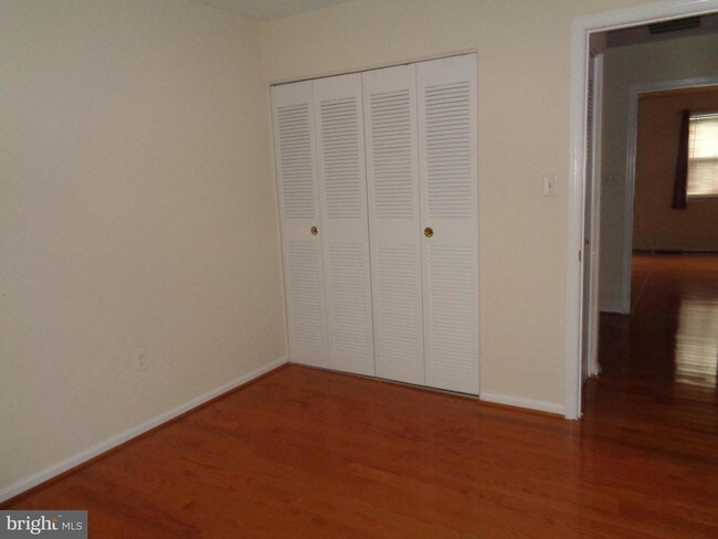 11 Red Kiln Ct Gaithersburg Md 20878 Townhouse For Rent In