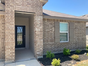 Building Photo - 14626 Pearl Flts
