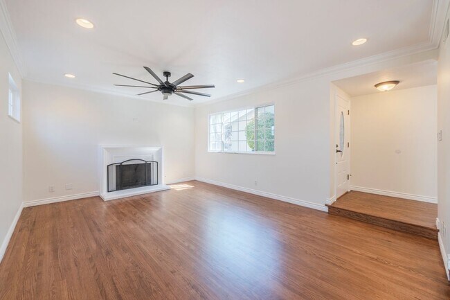 Foto del edificio - 15871 Belfast Ln