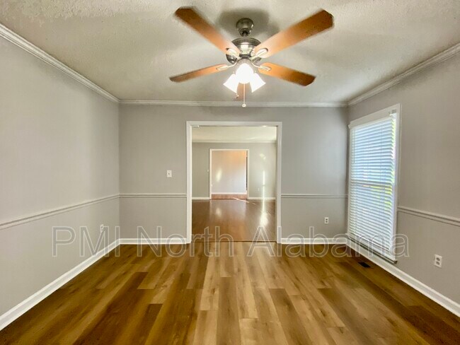 Foto del edificio - 131 Fairington Rd NW