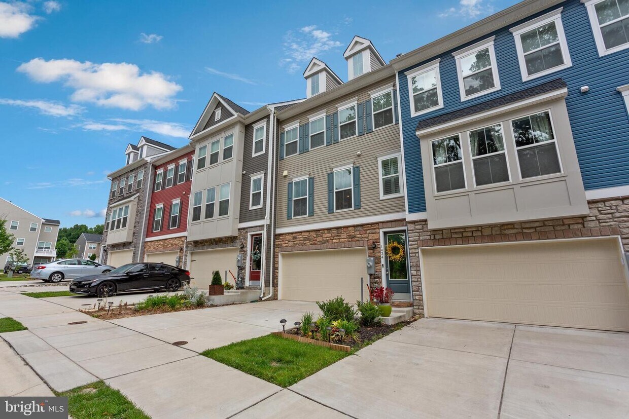 1434 Honeylocust Dr, Gambrills, MD 21054 Townhouse for Rent in Gambrills, MD