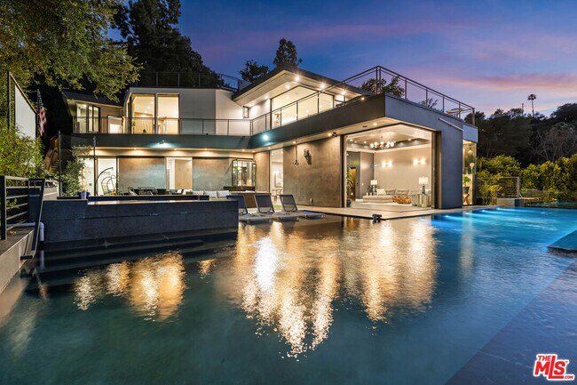 Foto del edificio - 3712 Broadlawn Dr