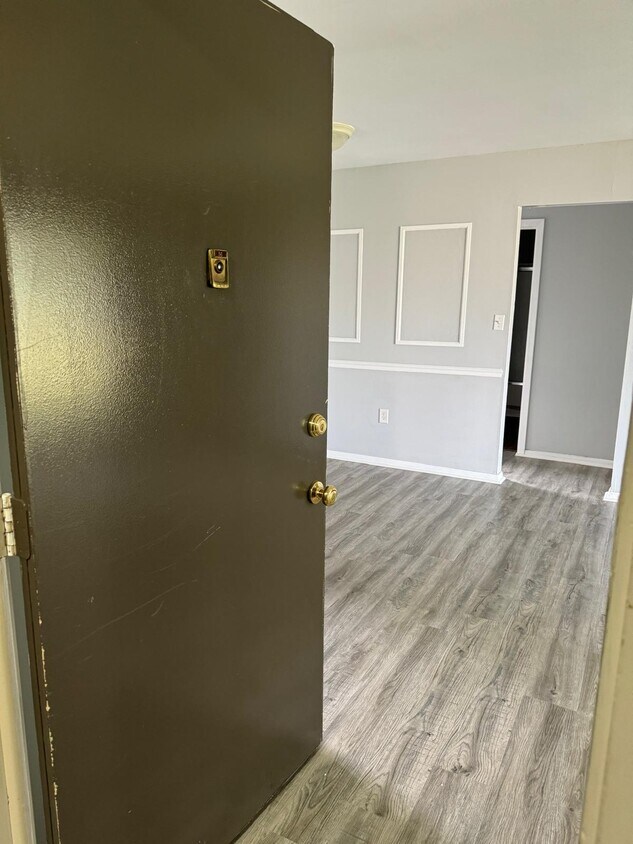 Foto principal - 2275 N Cable Rd
