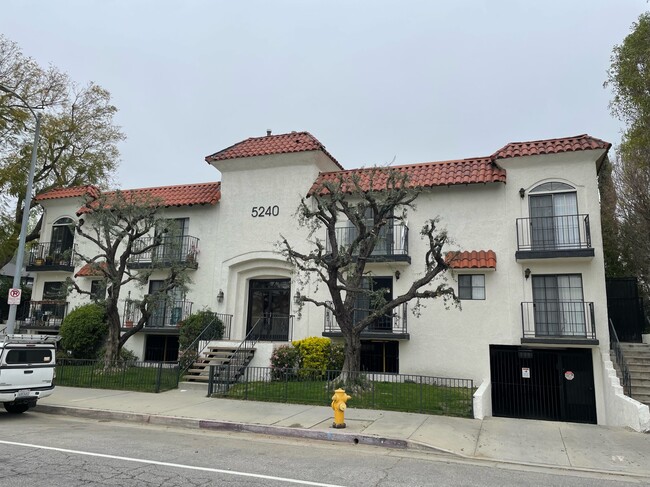 Building Photo - Whitsett
