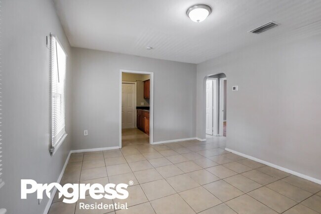 Building Photo - 1053 NW 140th St