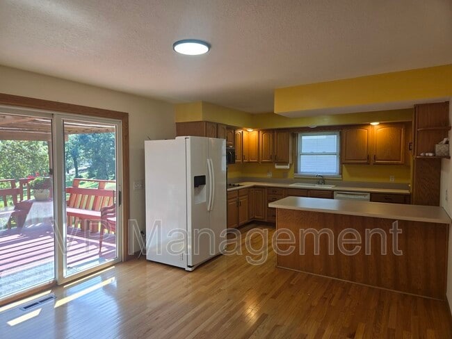 Building Photo - 1109 33rd St