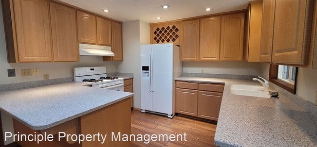 Building Photo - 3 br, 1.5 bath House - 2620 NW Ginseng Place